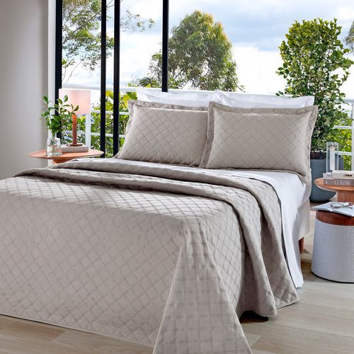 Cama Anarruga Ultrassonic Anya Buettner